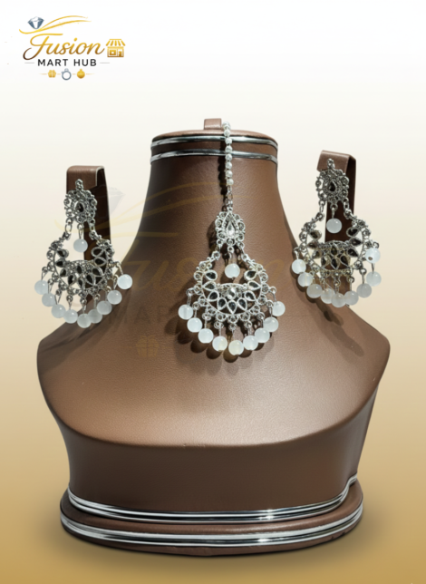 Maah-e-Nau Silver Bindi Kaanta Set